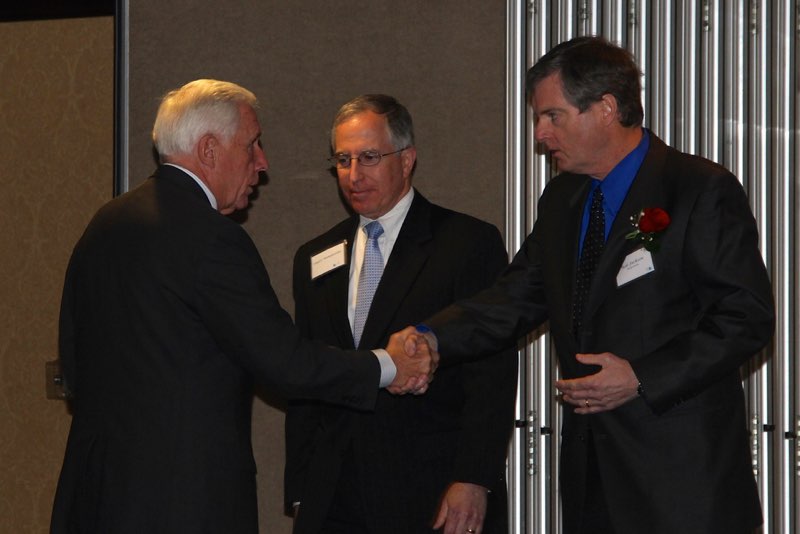 Special Gratitude Award recipient Congressman Frank Wolf thanks Stuart Mendelsohn and Federation President Rob Jackson